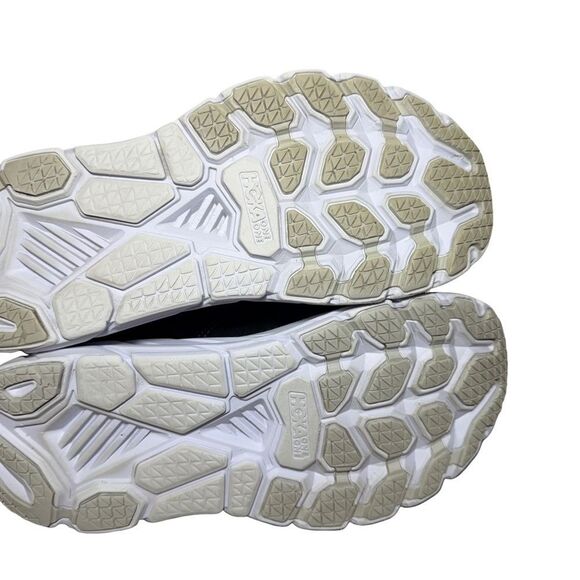Hoka women’s Clifton 6 size 8 Black and White Athletic Shoes main image 6